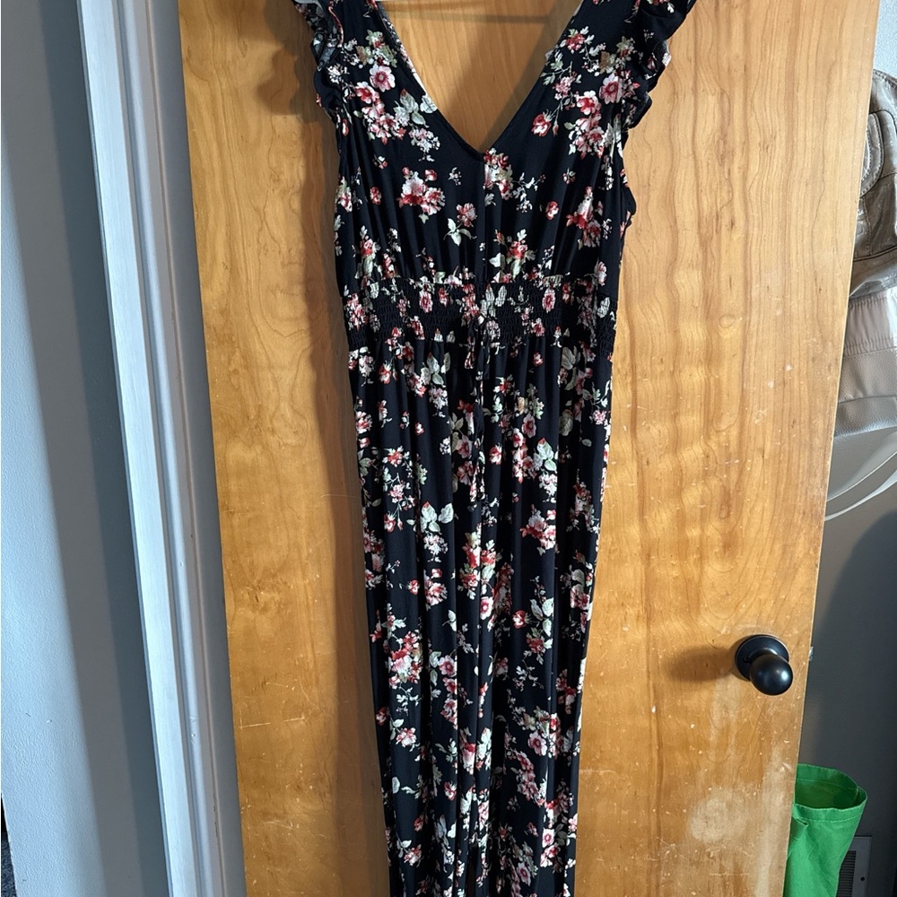 Xhilaration Black Floral Pant Jumper
